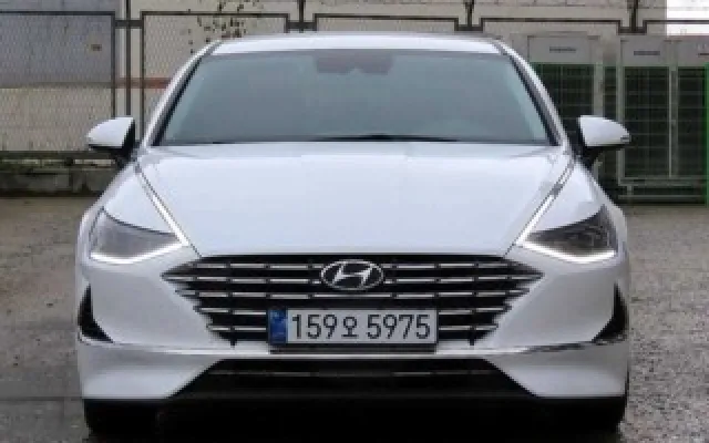 EV4스탠다드 중고차 쏘나타 하이브리드 (DN8) 프리미엄 플러스 매물 사진 8 - 2022/04 74,492km